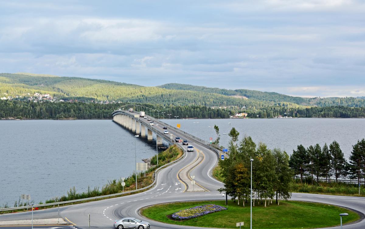 Fire felt over Mjøsa