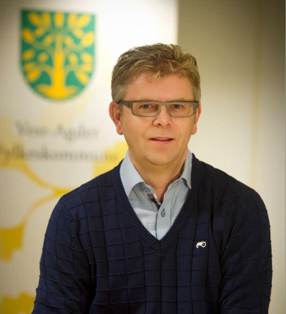 Krever sammenslåing