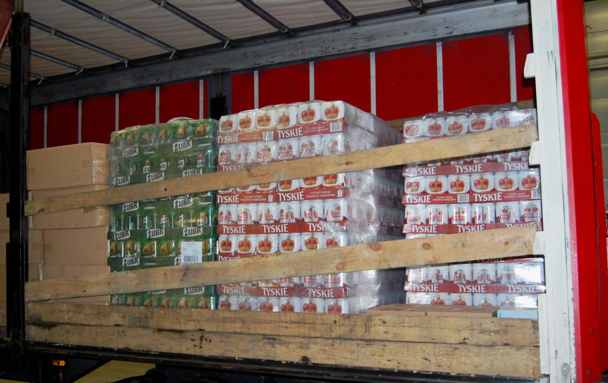 135.000 sigarettar og mykje anna rør