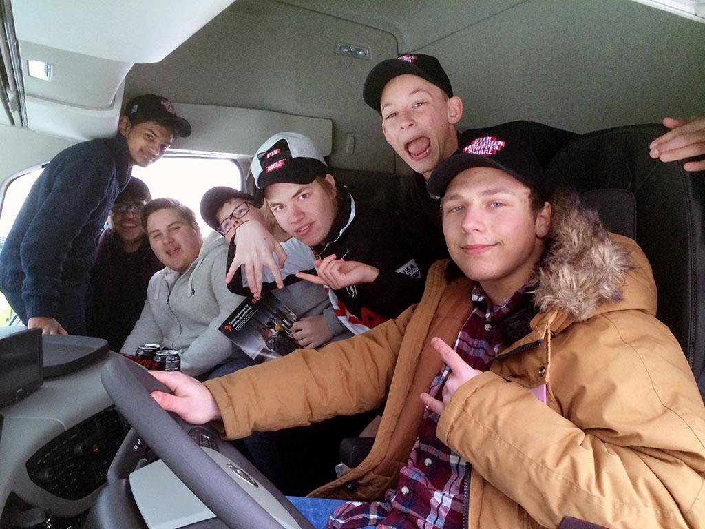 Får smake på transportyrket