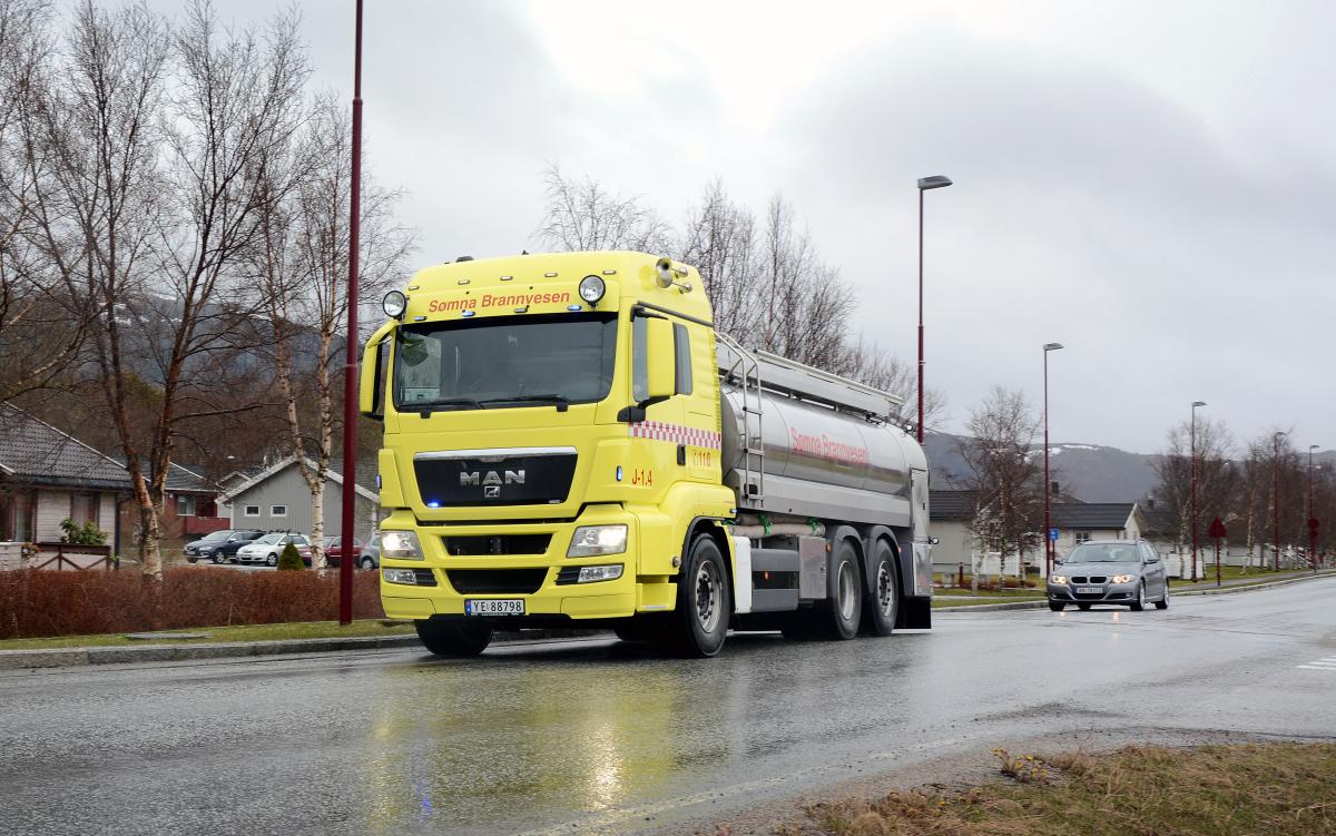 Melkebiler med blålys