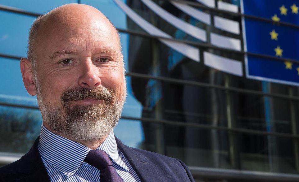 - Åpner nye smutthull