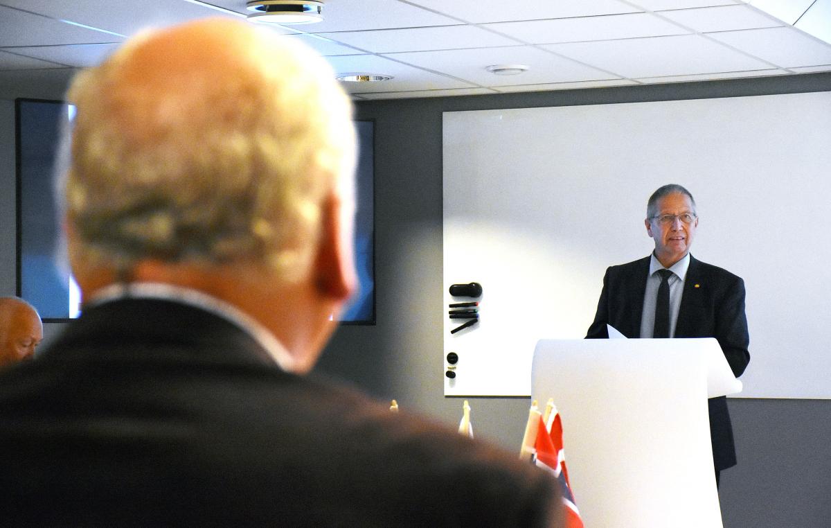 - Jeg tviler på at dette er en hensiktsmessig veg å gå