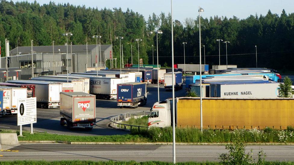 Slik får du tillatelse til samlefortolling