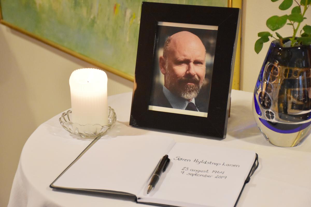 Søren Hyldstrup Larsen er død