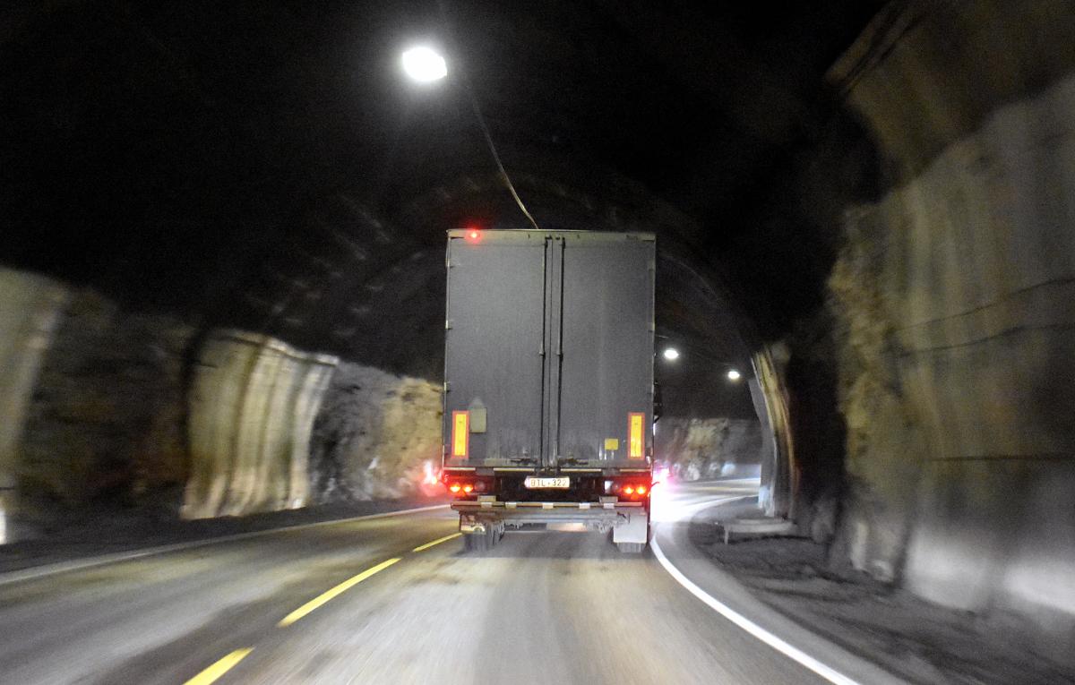 Bør redningsrom i tunneler bli tillatt?