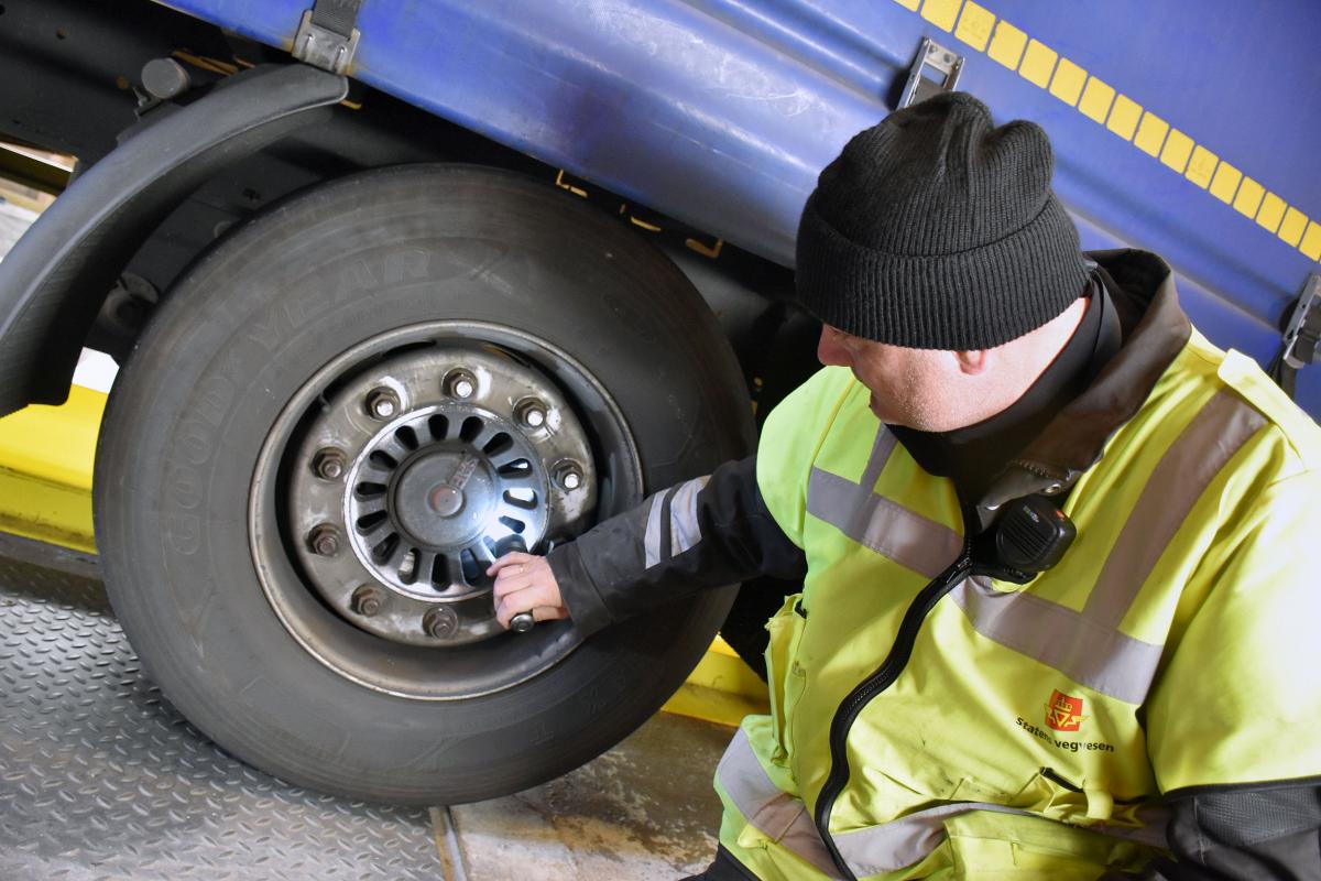 Treffer blink i nærmere halvparten av kontrollene