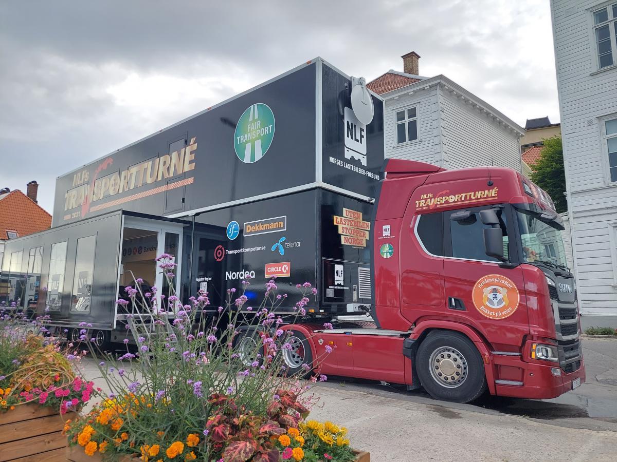 Følg oss live fra Samferdselsteltet i Arendal