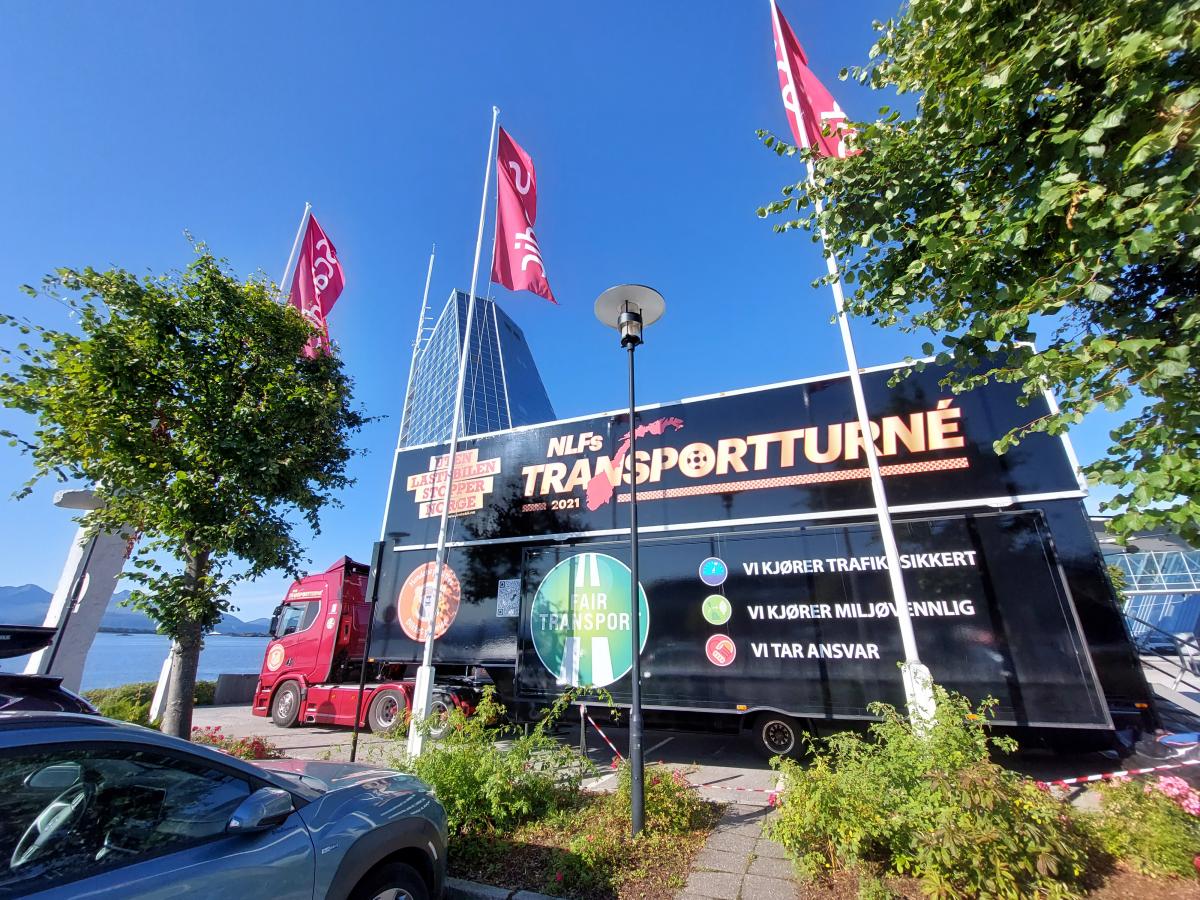 NLF-traileren har ankommet rosenes by