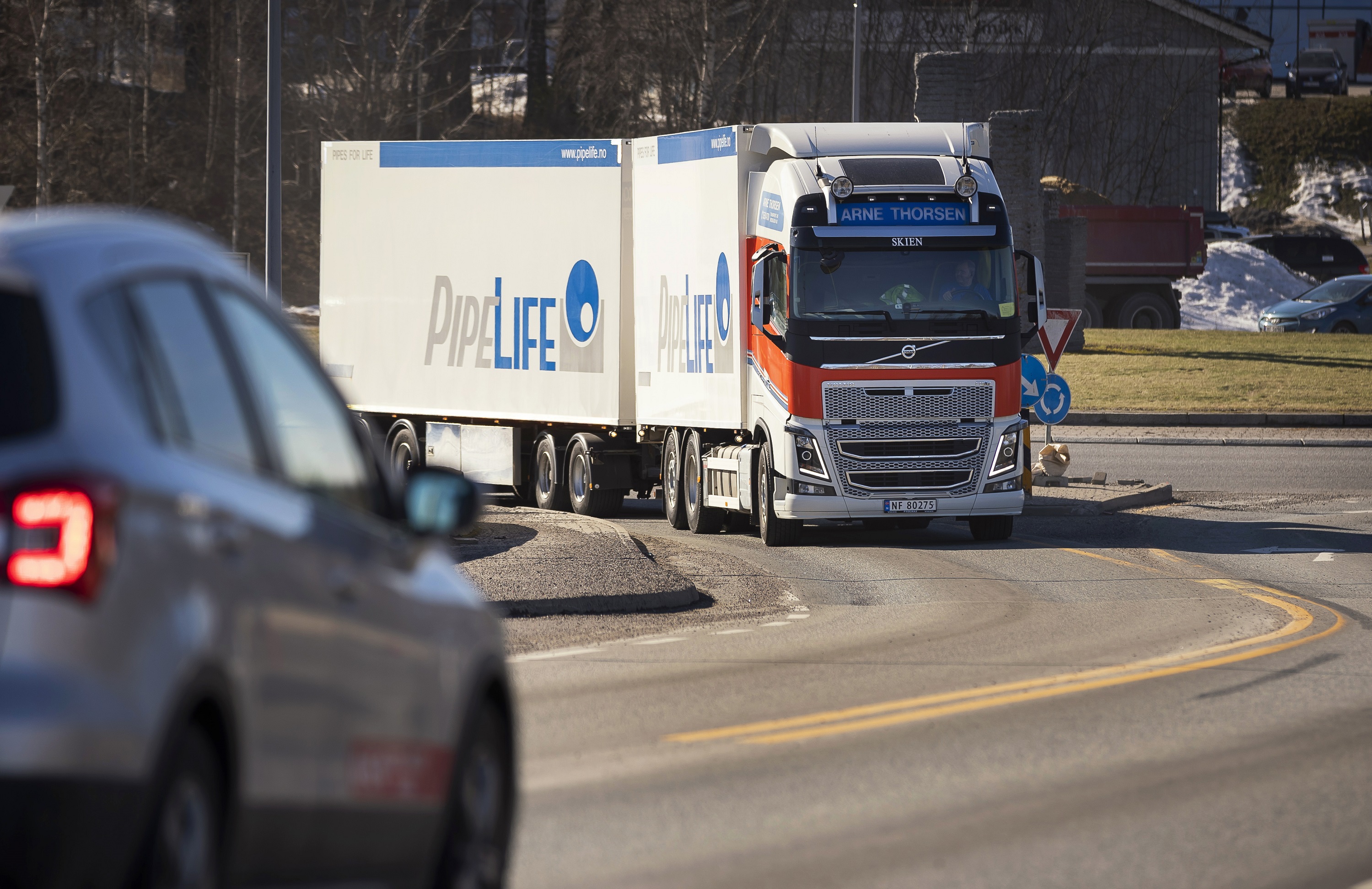 Så lang tid vil det ta å få gul midtstripe i hele landet 