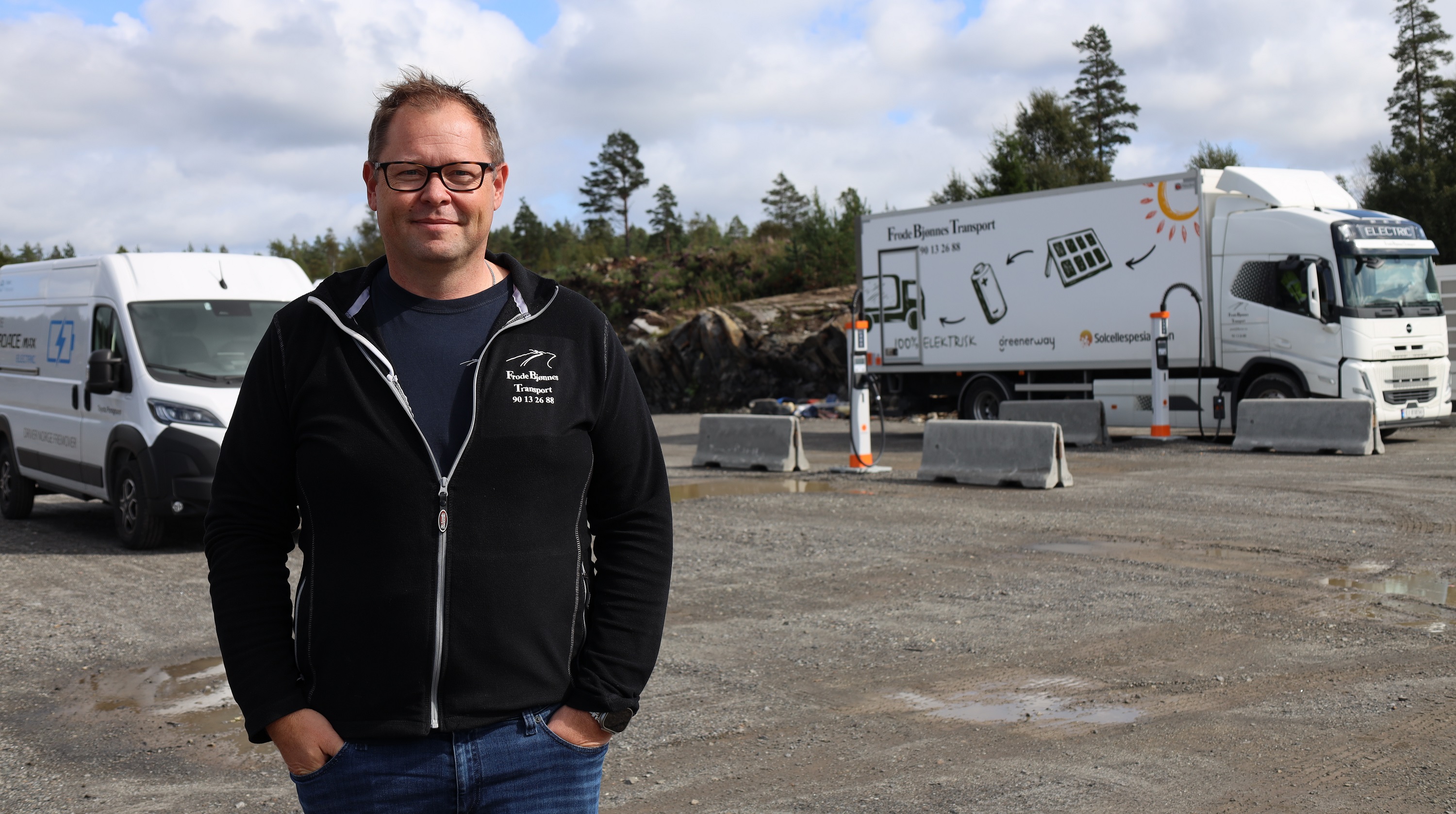 Frode Bjønnes åpner fremtidens ladeanlegg for tungtransport