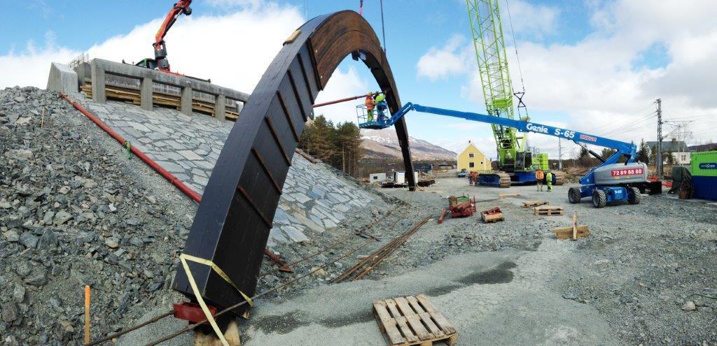 Bru ferdig før skjema