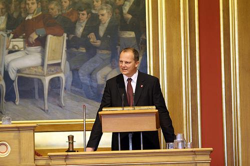 Klare krav til samferdselsministeren i Stortinget