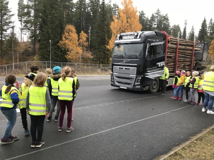 Finstuen Transport AS