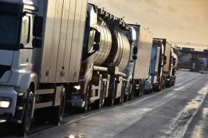 NLF advarer: Kjør-sakte-aksjoner kan ramme transportnæringen selv og skape farlige situasjoner i trafikken. Bildet er kun en illustrasjon og har ikke noe med aksjonen å gjøre. NLF