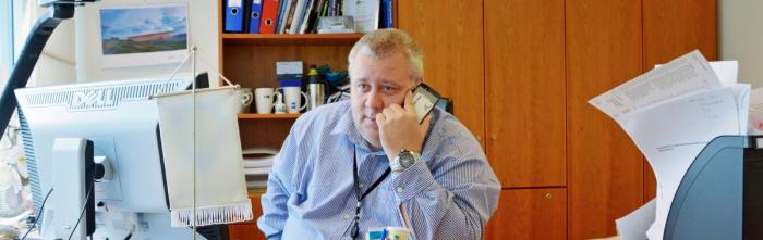 TAR INITIATIV: Bård Hoksrud. Foto: Stig Odenrud