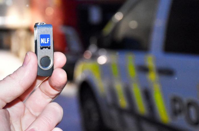 Her overrekkes bildebeviset fra NLF til politiet. Foto: Stein Inge Stølen