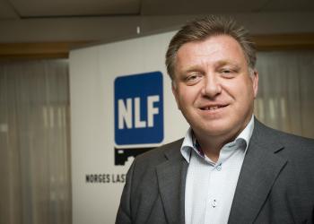 – At en henger vingler, merker man. Da gjør man noe med det, man kjører ikke rundt og leker med andres liv, sier Geir A. Mo.