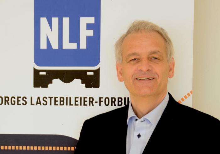 Regionsjef i NLF Oslo, Akershus og Østfold, J. Kristian Bjerke, tror sjansene er gode for at Østfold får landets første prøveordning med lastebiler i kollektivfeltet. Foto: Jan Harry Svendsen