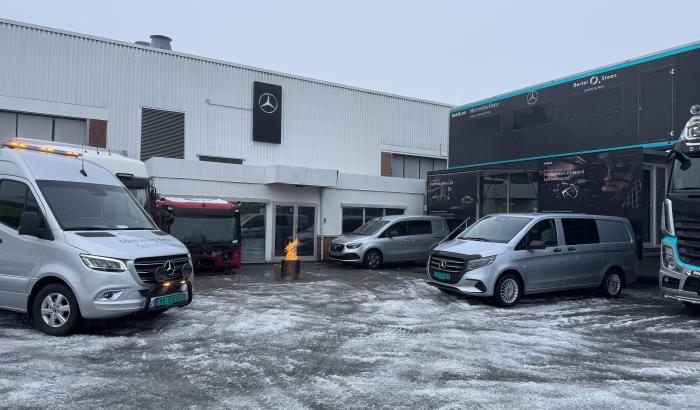 ÅPNING: Torsdag 30. januar markerte, Mercedes-Benz lastebil-forhandleren, Bertel O. Steen Lastebil og Buss en ny milepæl med åpningen av sitt nye bruktdelesenter for lastebil på Jessheim.  Foto: Bertel O. Steen