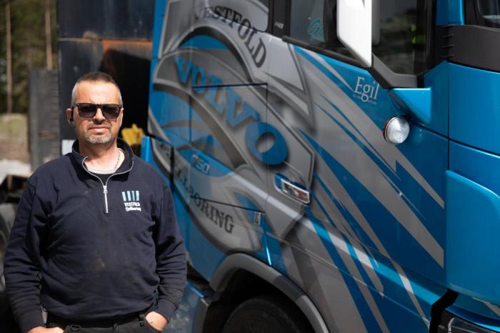 Egil Støa fra Vestfold Fjellboring var full av lovord om den nye stasjonen. Foto: André Kjernsli