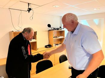 Fred Haakon Larsen fra Bærum mottok 50-årsmerke