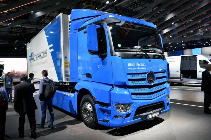 Mercedes-Benz eActros. Foto: Stein Inge Stølen