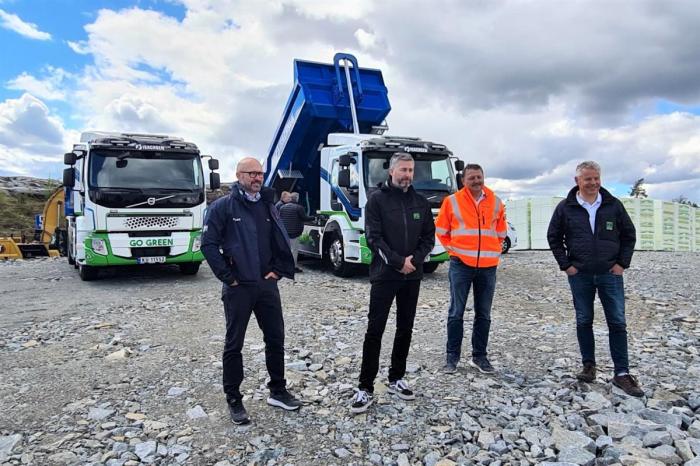 F.v. Bo Espen Lobben (Volmax), Kenneth Aune (Rental Group Ekspert), Rune Tøftum (Isachsen Gruppen) og Frank Ole Sørensen (Rental Group Machine). Foto: Roy N. Wetterstad.