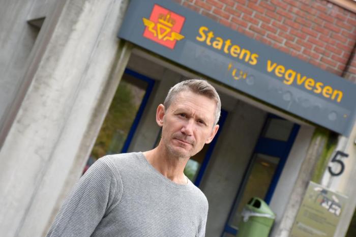 Leder for Statens vegvesens krimenhet, Jon Molnes, slo full alarm om kabotasjejuks i en rapport han personlig leverte til samferdselsministeren i fjor. Foto: Stein Inge Stølen