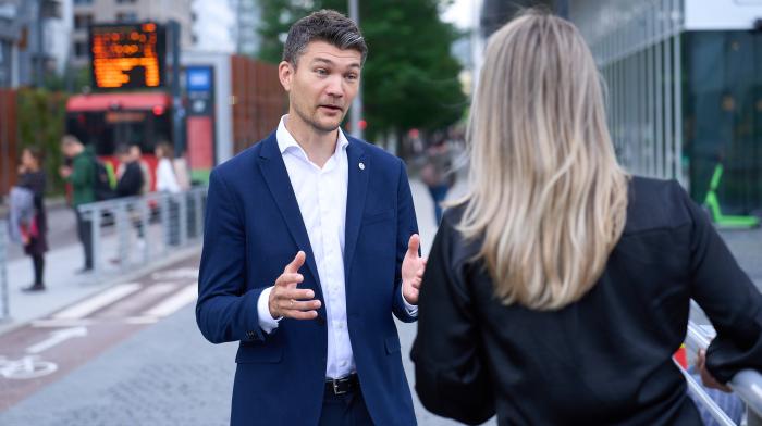 GOD DIALOG: NLF-direktør Knut Gravråk mener transportbedrifter må jobbe tett med kundene for å håndtere kostnadspress og sikre bærekraftig drift. Foto: NLF