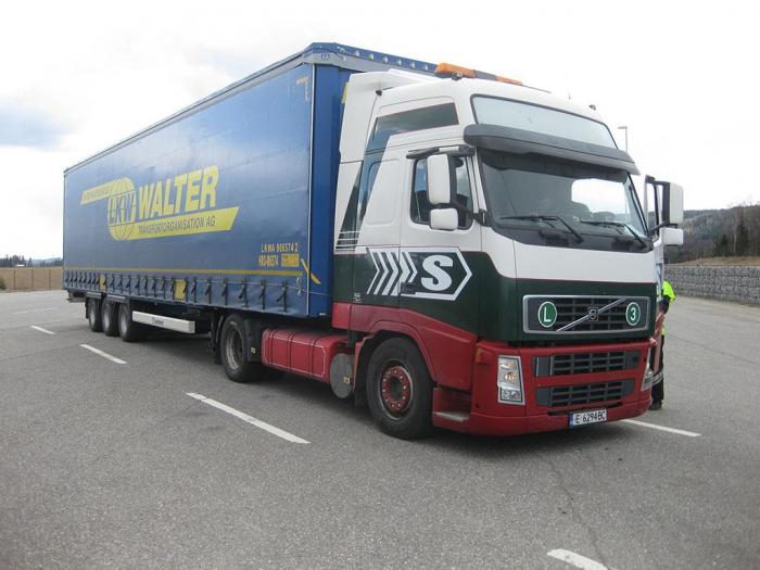 Det finnes et ukjent antall utrangerte, sterkt forurensende utenlandske lastebiler på norske veger (her en Euro III-lastebil stanset av Vegvesenet). Disse bør det stilles langt større miljøkrav til i fremtiden. Illustrasjonsfoto: Statens vegvesen