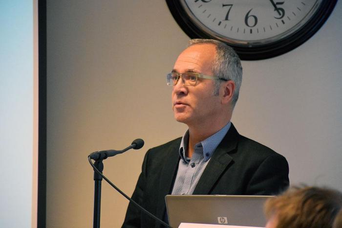 Seniorforsker Hallvard Gjerde har forsket på bruken av trafikkfarlige legemidler blant sjåfører. Arkivfoto: Stein Inge Stølen