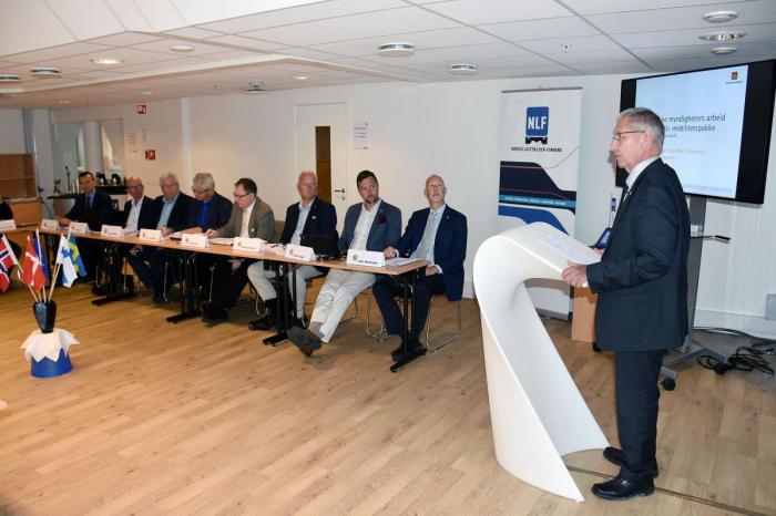 Vegdirektør Terje Moe Gustavsen taler til NLA-forsamlingen. Foto: Stein Inge Stølen