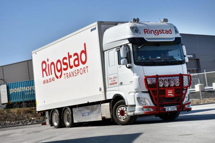 De Ringstad-profilerte bilene er godt synlige i trafikken. Foto: Stein Inge Stølen