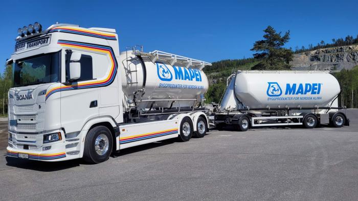 ELEKTRISK LASTEBIL: Tirsdag 21. mai gikk det første helelektriske lasset, fakturert med høyere pris. Foto: Ruuds Transport 