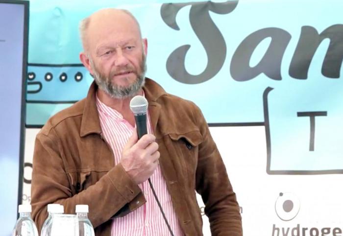 Stein Lier-Hansen holdt også innlegg under den offisielle lanseringen av Fair Transport. Foto: Skjermdump fra NLFs direktesending