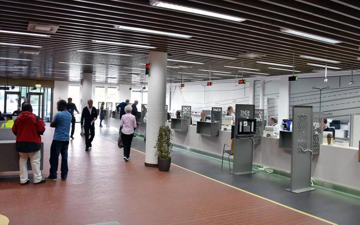 Det har vært både tidkrevende og upraktisk for mange å måtte dra til trafikkstasjonene for å hente ut nytt sjåførkort. Illustrasjonsfoto: Stein Inge Stølen