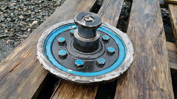 Hadde denne løsnet i fart, kunne følgene ha blitt fatale. Foto: T. Stene Transport