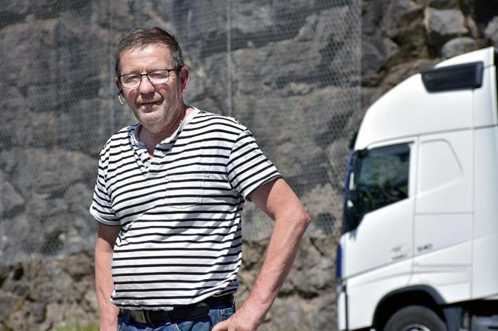 Tor Bjørvik reagerer spesielt på de utenlandske 3,5-tonns varebilene han ser på norske veger. Foto: Stein Inge Stølen