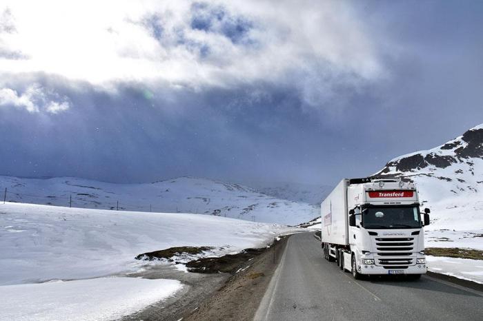 Når en kjører fast rute mellom Oslo og Førde året rundt, må en kunne takle alle typer vær- og føreforhold. Foto: Stein Inge Stølen