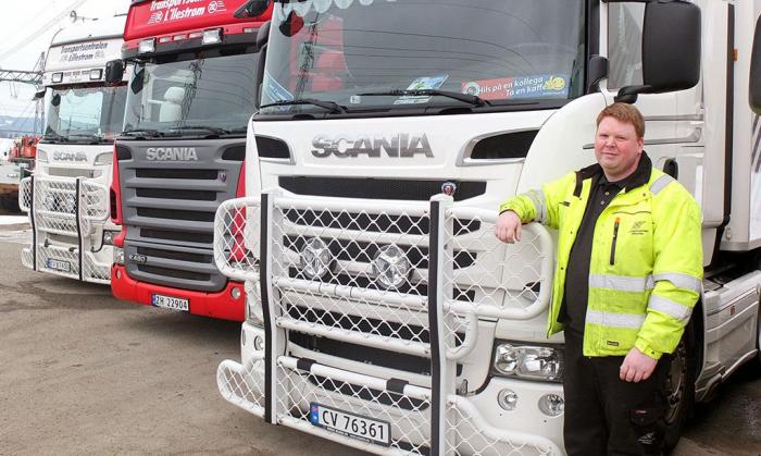 - Arbeidstilsynet var positivt overrasket når vi kunne vise til en elektronisk løsning for HMS og avviksregistrering, sier Vebjørn Kristiansen som er eier og daglig leder av V. Kristiansen Transport AS. Foto: Jan Harry Svendsen